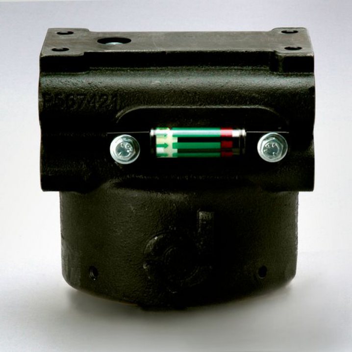 P567643 filter head