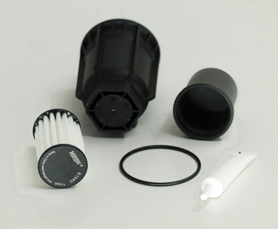 E104U D1073 urea filter element