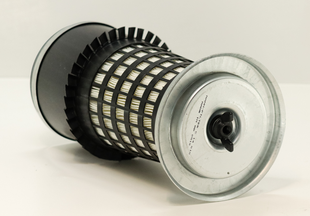 C 14 010 air filter element