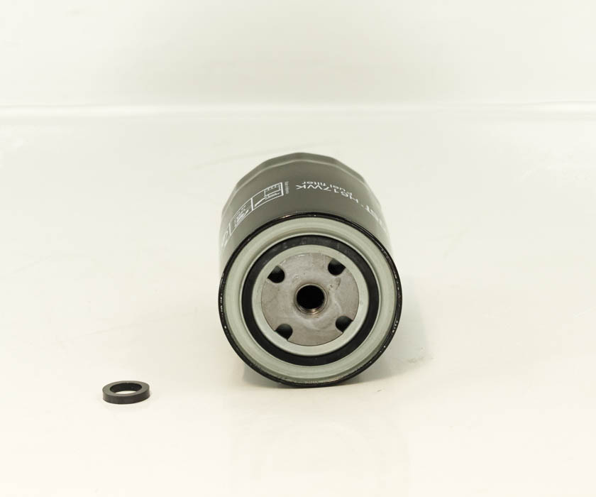 H617WK D725 fuel filter spin-on