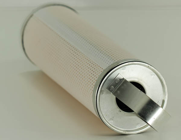 EY916H01 oil filter inlet