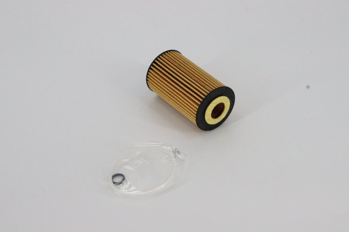 E650H01 D444 oil filter element
