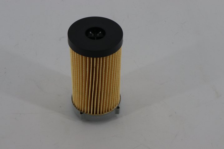 P582119 fuel filter element