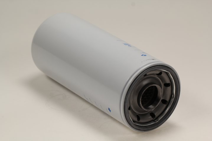 P551133 oil filter (spin-on)