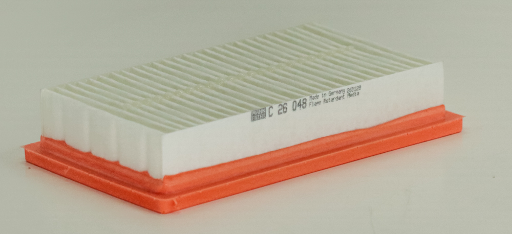 C 26 048 air filter element