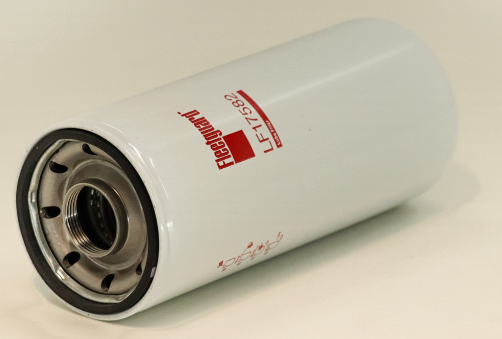 LF17582 oil filter element